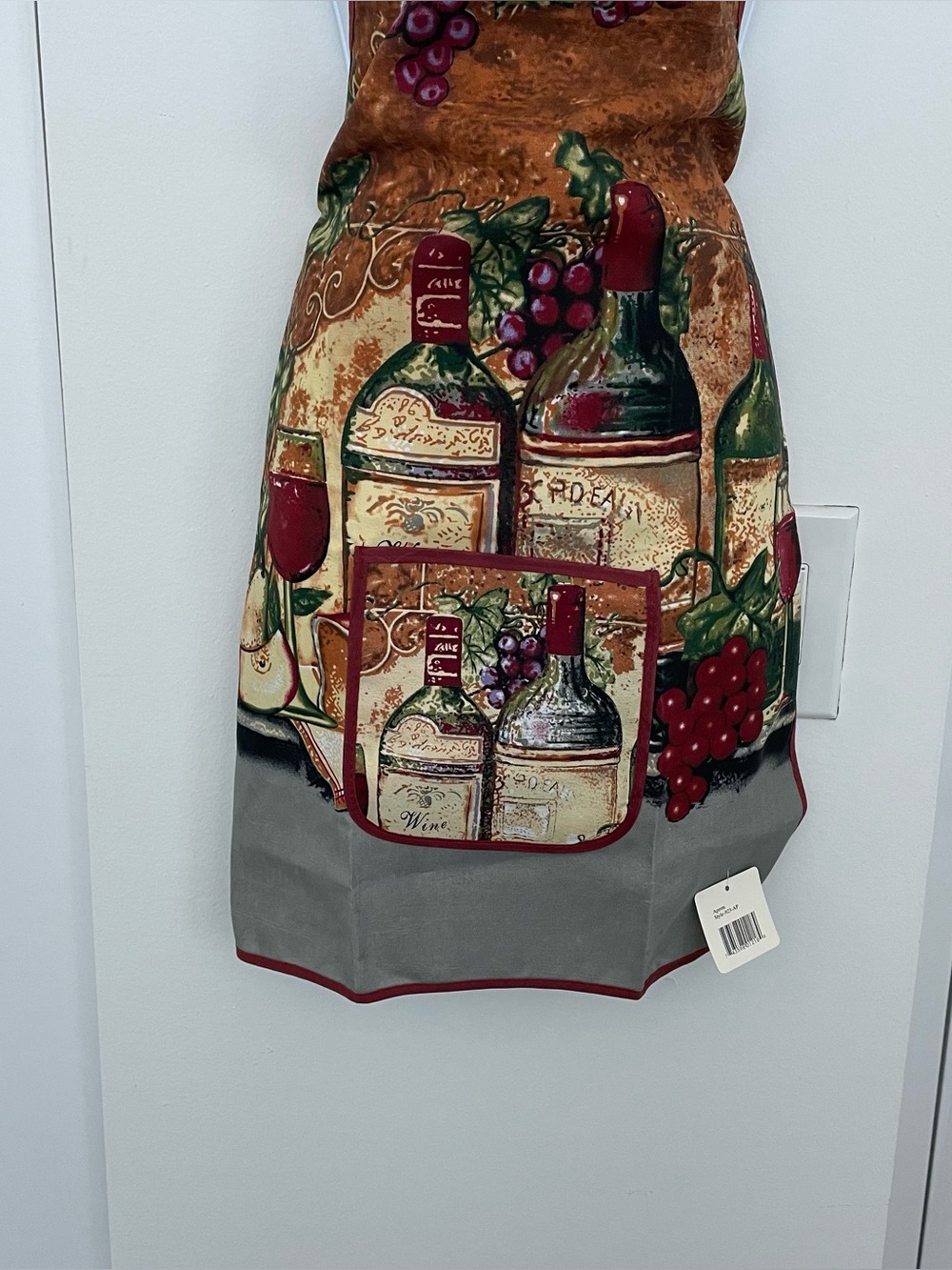 NWT Wine & Grape Print Kitchen Apron - Picture 3 of 8